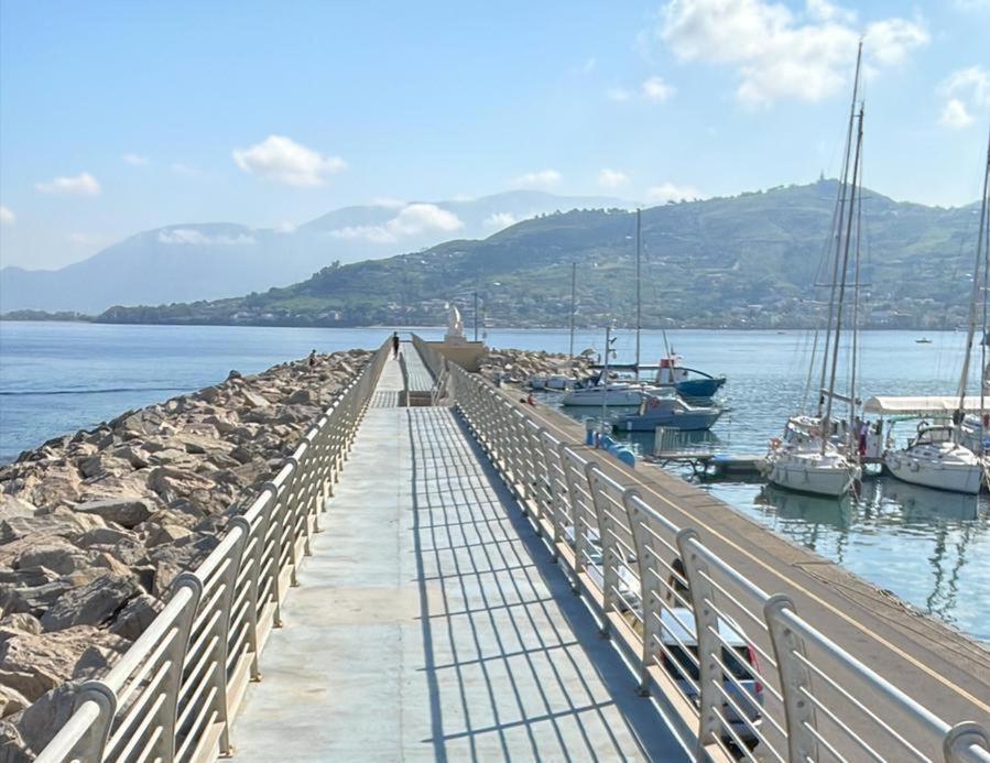 Bed and Breakfast I Baronetti In Centro Agropoli Exterior foto